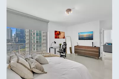 90 SW 3rd St #2013, Miami, FL 33130 - Photo 17