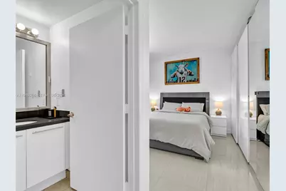 90 SW 3rd St #2013, Miami, FL 33130 - Photo 35