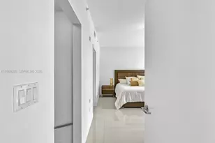 90 SW 3rd St, Miami, FL 33130 - Photo 15