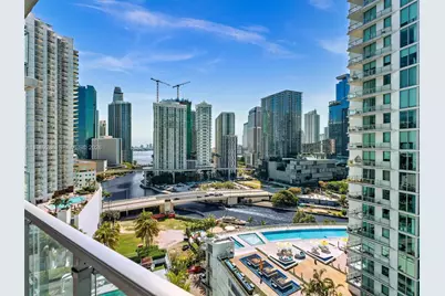 90 SW 3rd St #2013, Miami, FL 33130 - Photo 5