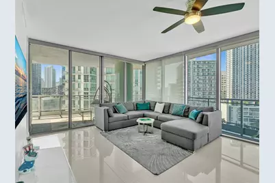 90 SW 3rd St #2013, Miami, FL 33130 - Photo 9