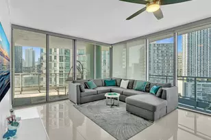 90 SW 3rd St, Miami, FL 33130 - Photo 9