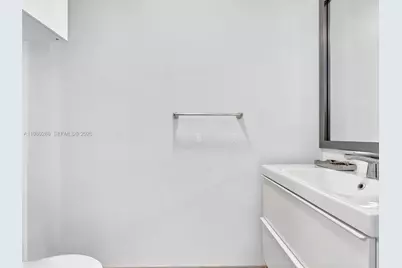 90 SW 3rd St #2013, Miami, FL 33130 - Photo 25