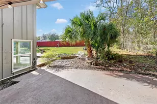 8435 NW 6 Ave, Gainesville, FL 32607 - Photo 11