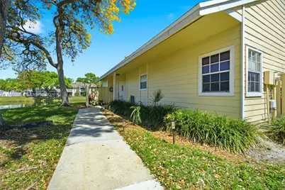 2074 Champions Way, North Lauderdale, FL 33068 - Photo 37