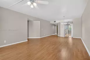 12500 SW 5th Ct, Pembroke Pines, FL 33027 - Photo 7