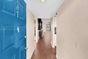 800 SW 125th Way, Pembroke Pines, FL 33027 - Photo 1