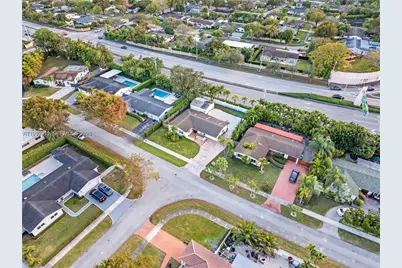 10330 SW 103rd Ct, Miami, FL 33176 - Photo 25