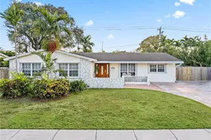 10330 SW 103rd Ct, Miami, FL 33176 - Photo 3