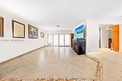 10330 SW 103rd Ct, Miami, FL 33176 - Photo 9