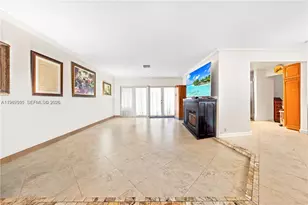 10330 SW 103rd Ct, Miami, FL 33176 - Photo 9