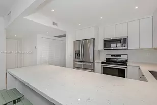 [Address not provided], Miami Beach, FL 33139 - Photo 9