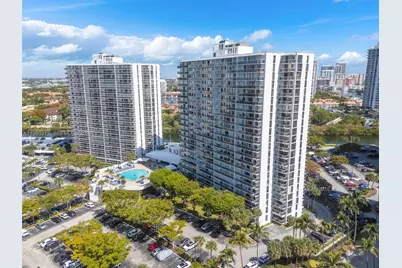 3731 N Country Club Dr #1427, Aventura, FL 33180 - Photo 1