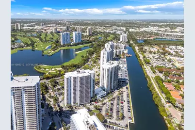 3731 N Country Club Dr #1427, Aventura, FL 33180 - Photo 33