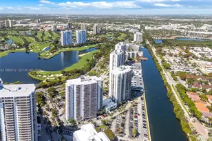 3731 N Country Club Dr, Aventura, FL 33180 - Photo 33