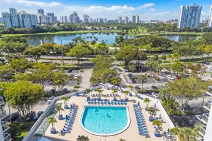 3731 N Country Club Dr, Aventura, FL 33180 - Photo 41