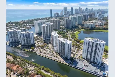 3731 N Country Club Dr #1427, Aventura, FL 33180 - Photo 37