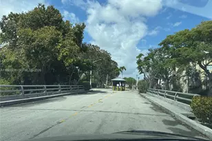 6301 N Fall Circle Dr, Lauderhill, FL 33319 - Photo 1