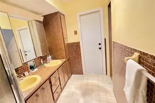 10650 NW 19th St, Pembroke Pines, FL 33026 - Photo 15