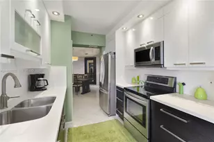 7400 Radice Ct, Lauderhill, FL 33319 - Photo 5