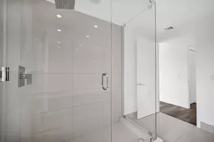 460 NE 28th St, Miami, FL 33137 - Photo 23