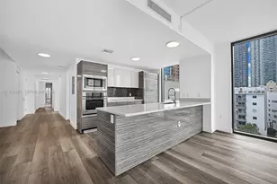 460 NE 28th St, Miami, FL 33137 - Photo 3