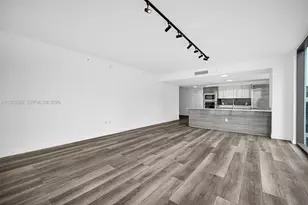 460 NE 28th St, Miami, FL 33137 - Photo 9