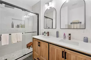 10557 NW 57th Ct, Coral Springs, FL 33076 - Photo 17