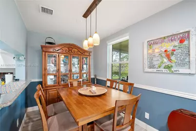 10557 NW 57th Ct, Coral Springs, FL 33076 - Photo 7