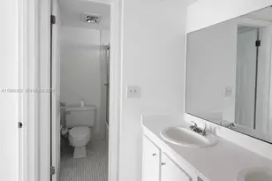 9330 Lagoon Pl, Davie, FL 33324 - Photo 13