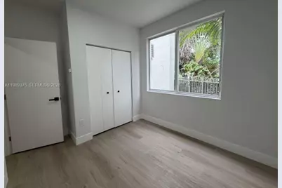 2425 SW 6th St #10, Miami, FL 33135 - Photo 7