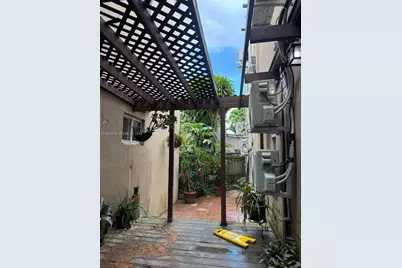2425 SW 6th St #10, Miami, FL 33135 - Photo 13