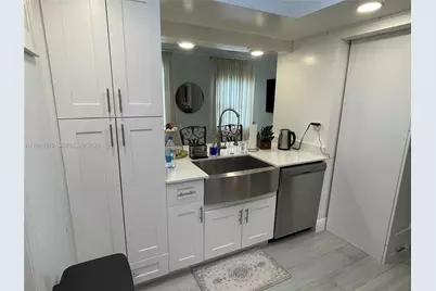 4909 NW 52nd Ct, Tamarac, FL 33319 - Photo 9