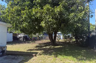 10601 SW 173rd St, Miami, FL 33157 - Photo 23