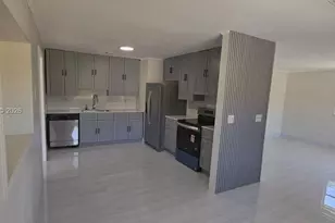 338 SW 8th Ave SW, Vero Beach, FL 32962 - Photo 3