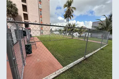 5199 NW 7th St #111, Miami, FL 33126 - Photo 15