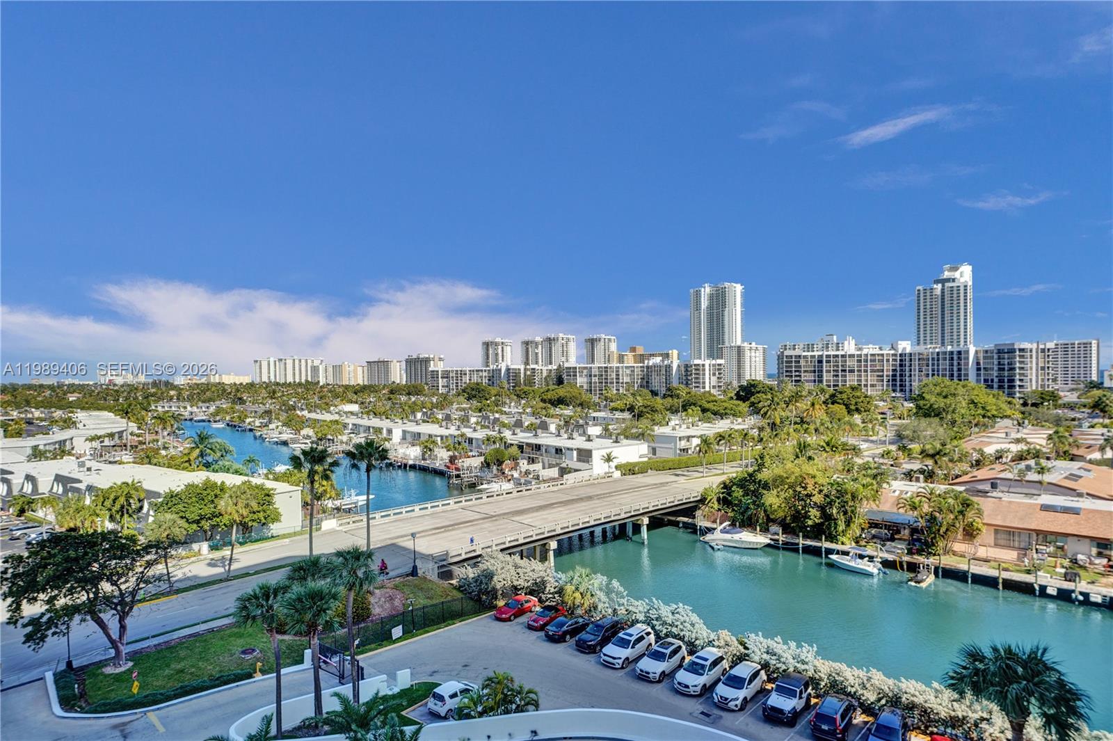 2500 Parkview Dr #808 main architectural view