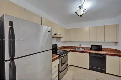 2500 Parkview Dr #808, Hallandale Beach, FL 33009 - Photo 5