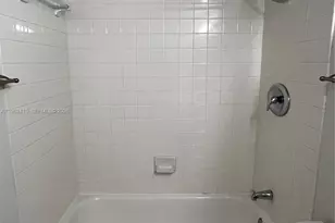 5705 SW 72nd St, South Miami, FL 33143 - Photo 5