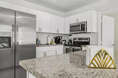 1924 SW 20th St #0, Miami, FL 33145 - Photo 17