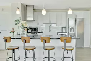 7135 Collins Ave, Miami Beach, FL 33141 - Photo 5