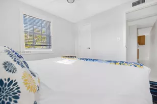 38 Miami Gardens Rd, West Park, FL 33023 - Photo 15