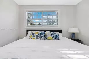 38 Miami Gardens Rd, West Park, FL 33023 - Photo 19