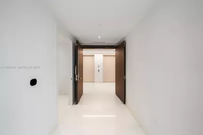 300 Biscayne Boulevard Way #1904C, Miami, FL 33131 - Photo 9