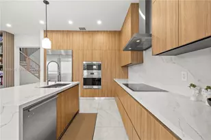 12021 SW 82nd Pl, Miami, FL 33156 - Photo 15