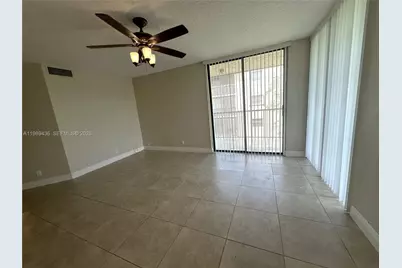 10401 W Broward Blvd #301, Plantation, FL 33324 - Photo 39