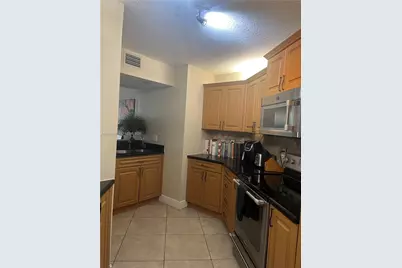 10401 W Broward Blvd #301, Plantation, FL 33324 - Photo 13