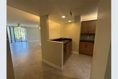 10401 W Broward Blvd #301, Plantation, FL 33324 - Photo 5