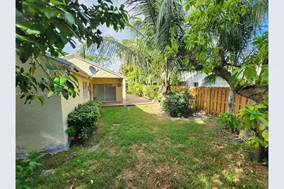 11806 SW 102nd St, Miami, FL 33186 - Photo 19
