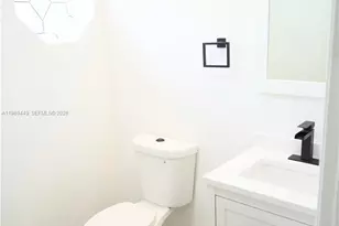 563 Presque Isle Dr, Port Charlotte, FL 33954 - Photo 21